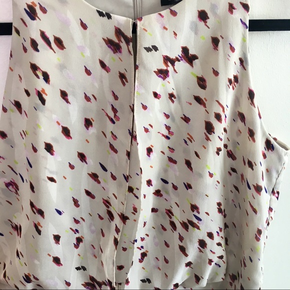 Ann Taylor Peplum Keyhole Front Shell Tank-Size 6 - Picture 3 of 6